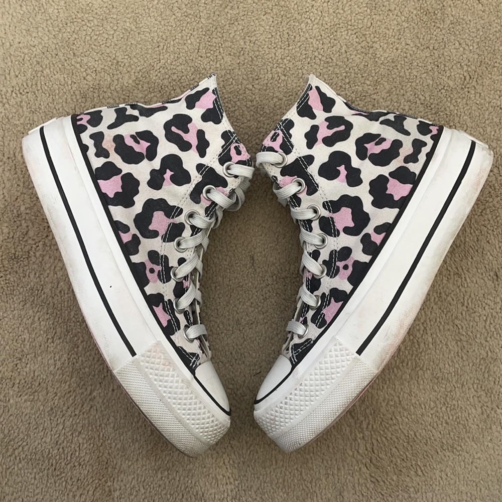 Converse platform high tops size 6W